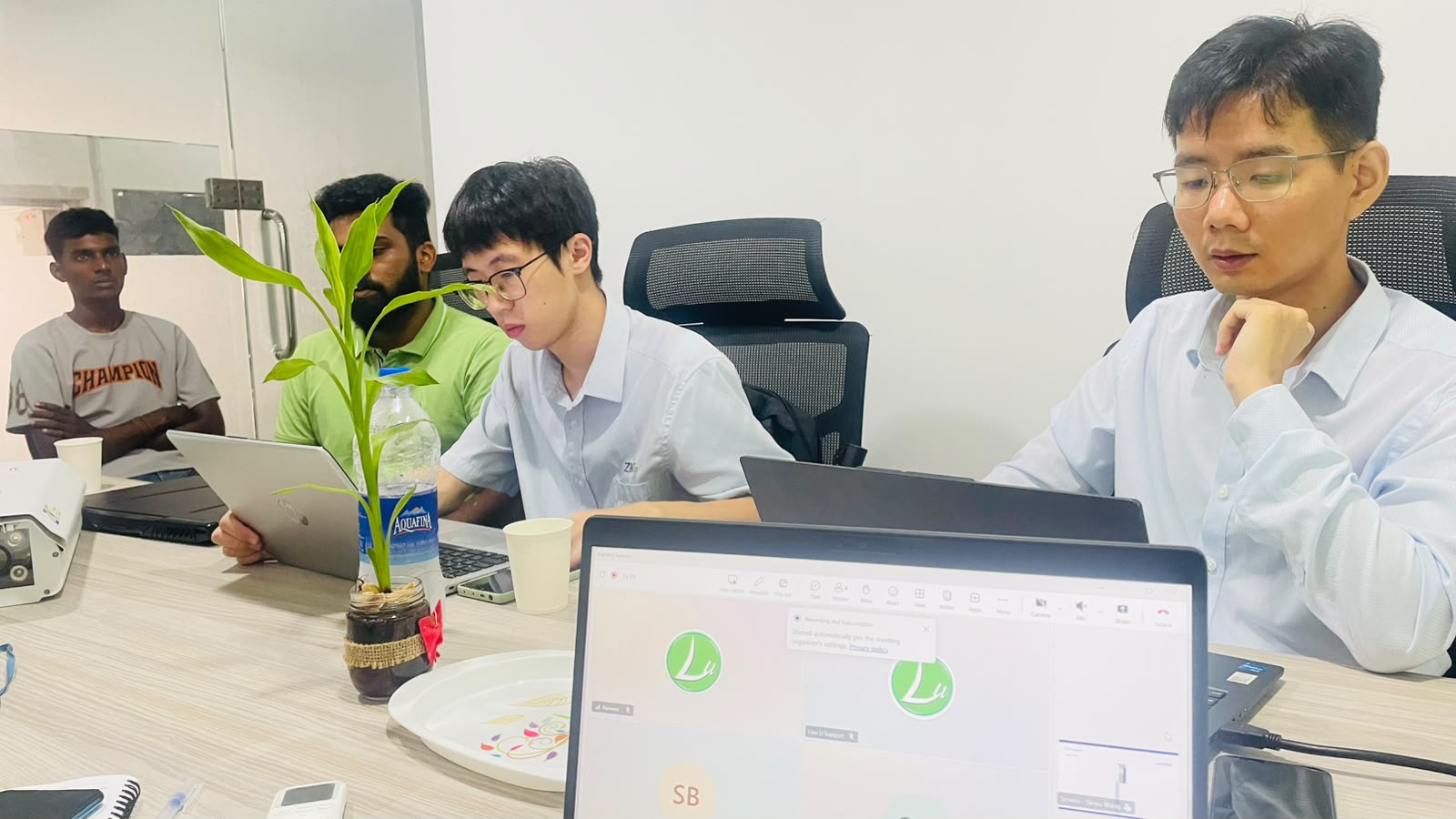 🚀 A Great Day of Learning & Innovation at LIVE U! 🇱🇰